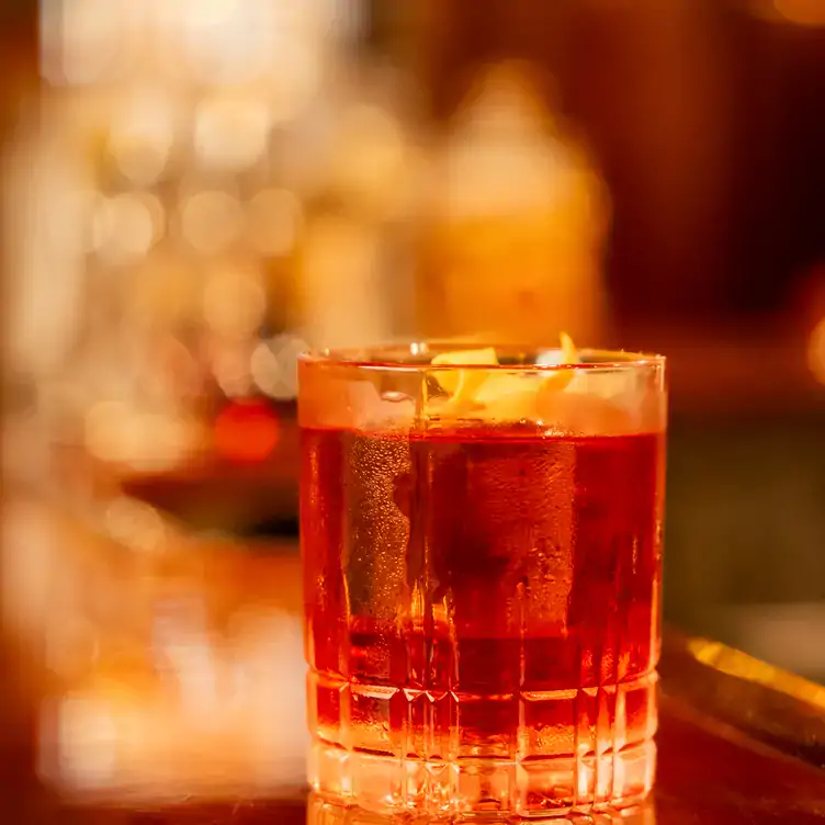 charles-bar-im-excelsior-hotel-ernst4