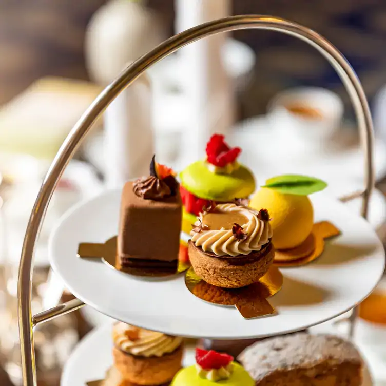 charles-bar-im-excelsior-hotel-ernst2