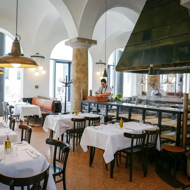 brenner-operngrill-1