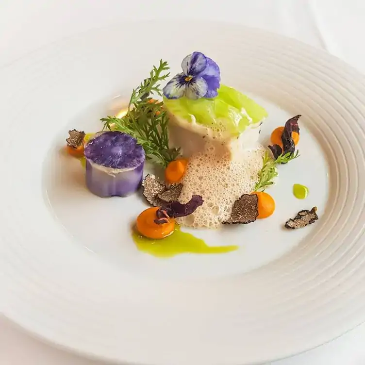 1687-restaurant-cafe-1